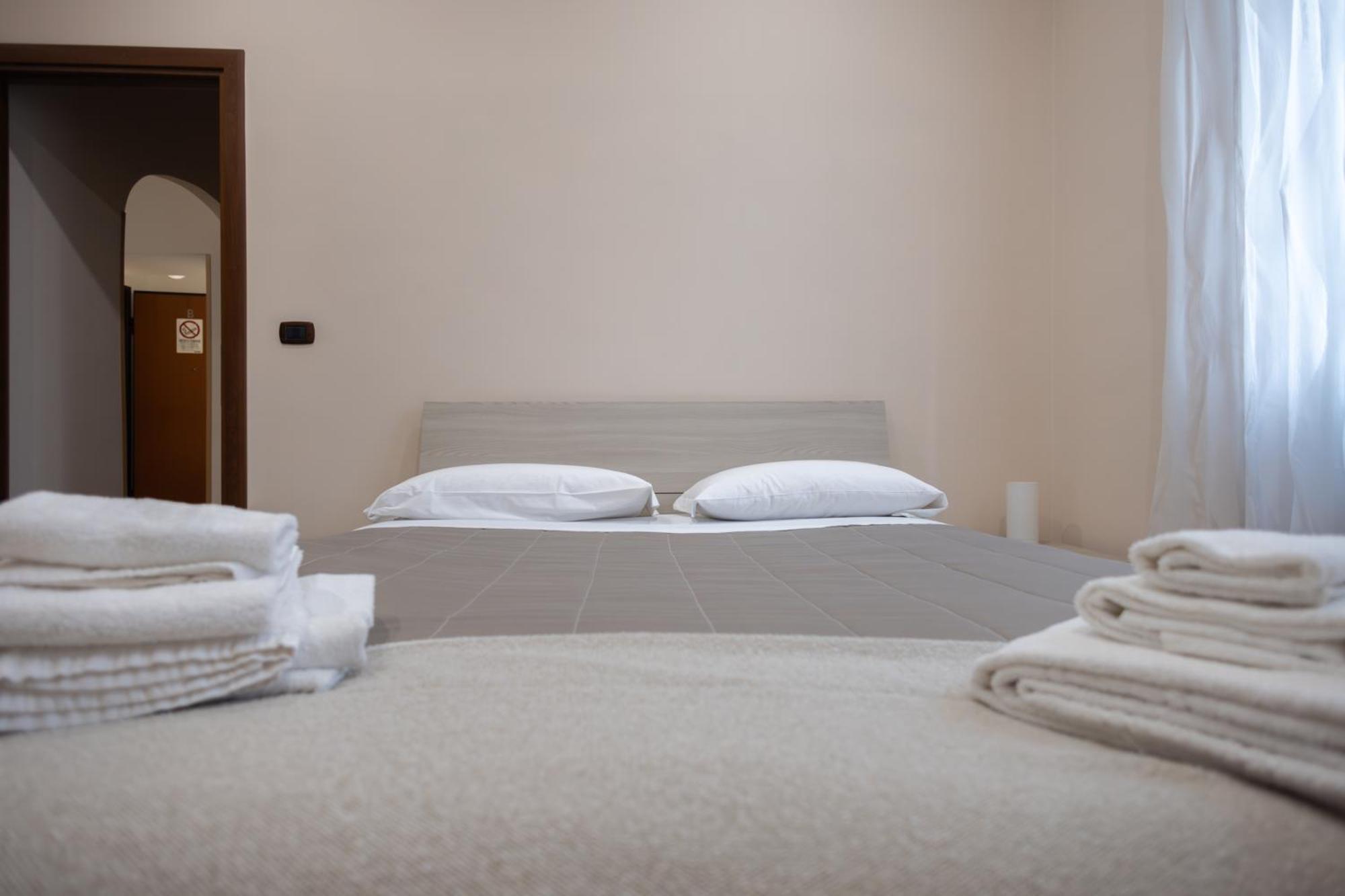 Casa Vacanze Alla Maison Fiumicino Esterno foto
