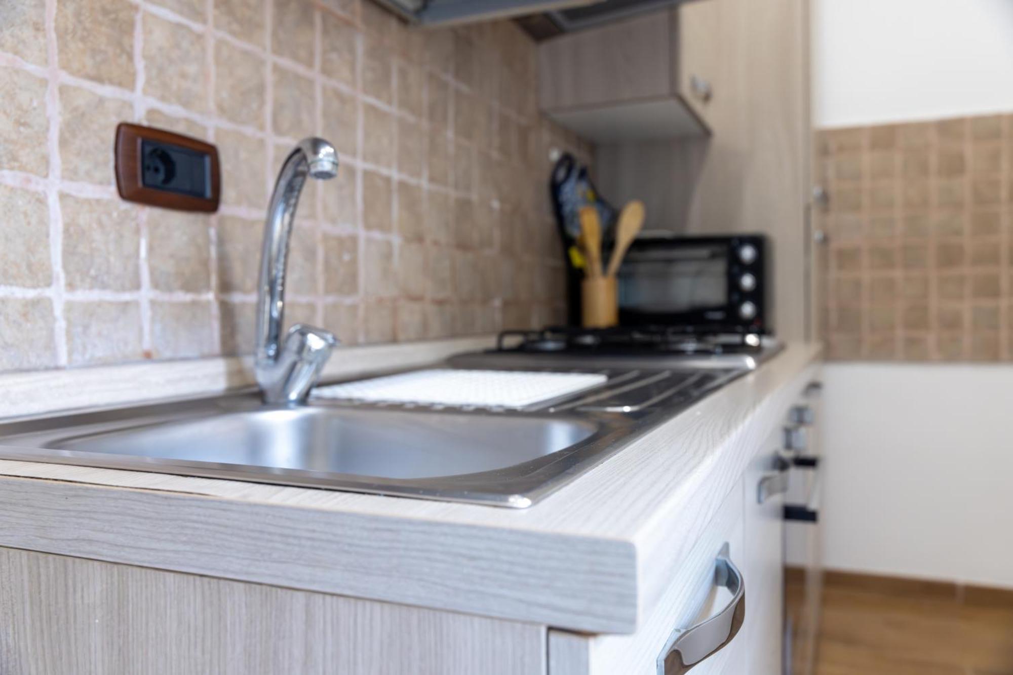 Casa Vacanze Alla Maison Fiumicino Esterno foto